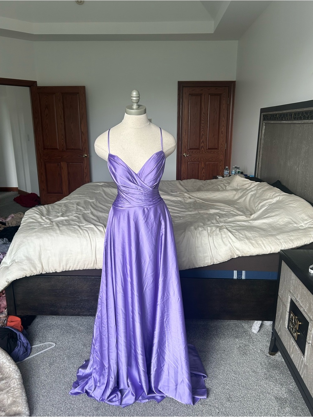 Elegant Lavender Spaghetti-Strap Prom Dress